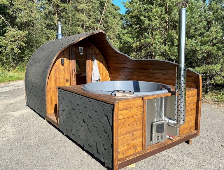 igloo sauna with tub